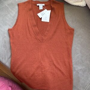 Cabi V-Neck Rust Sweater Vest